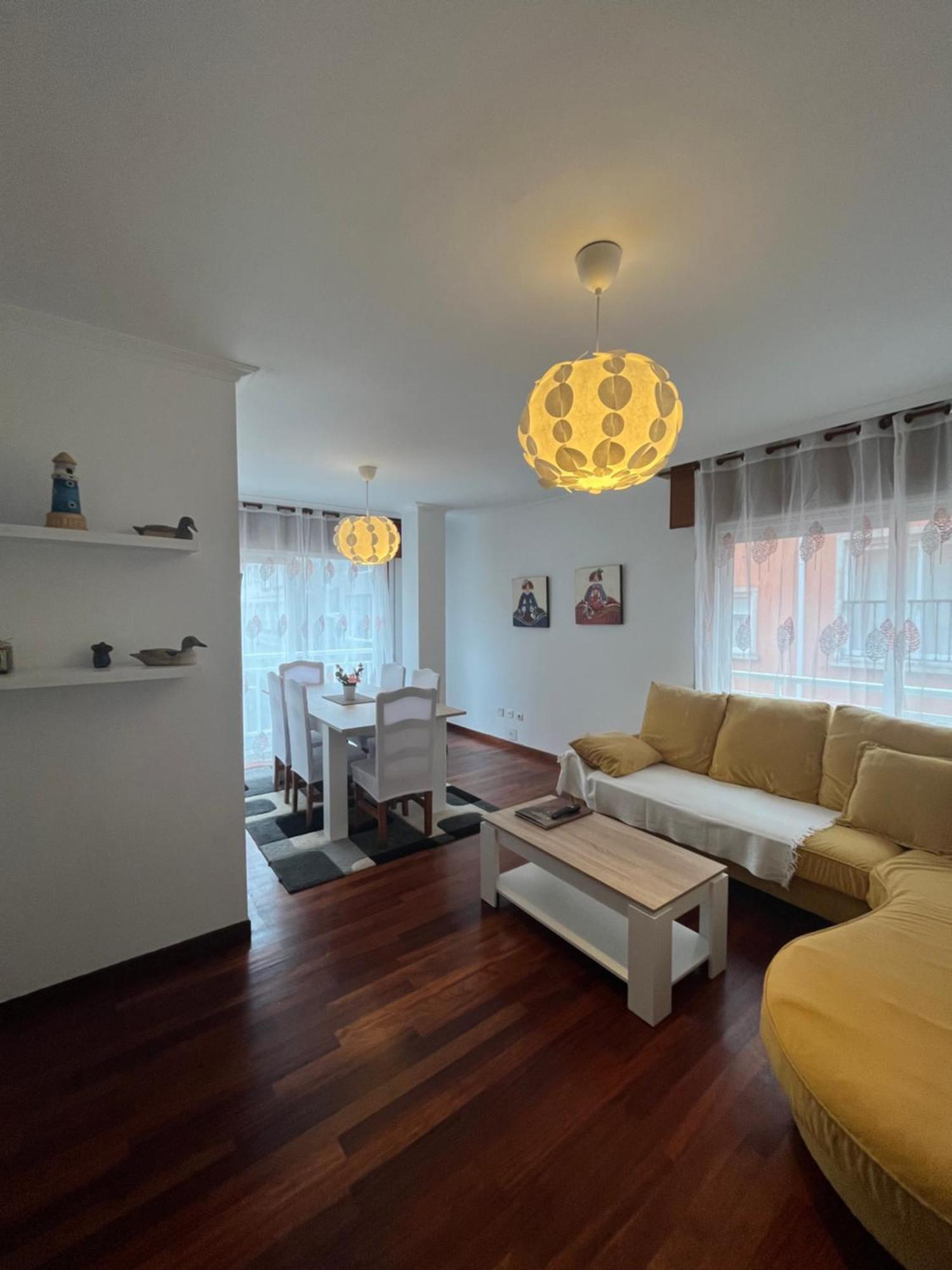 Apartamento Xacobe Grove, 120 Metros Totalmente Equipado, Luminoso, Centrico Y Con Plaza De Garaje 오그로브 외부 사진